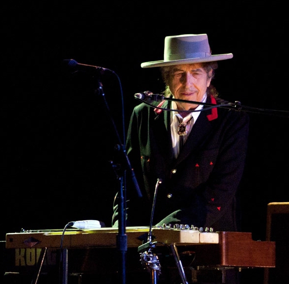 BobDylan2011-04-26BluesfestByronBayAustralia (1).JPG